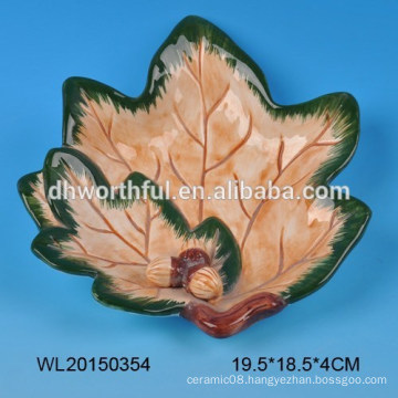 Antiqued leaf shape ceramic plate for tableware